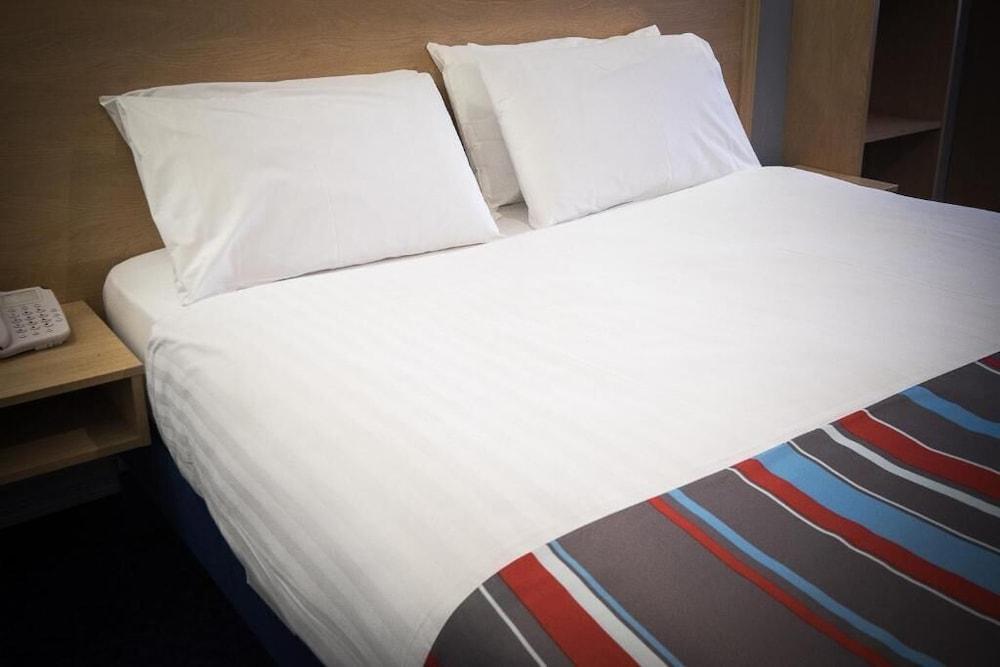 Travelodge Belfast Extérieur photo